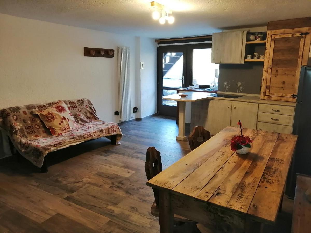 Maison Perriail Vda Gressan N 0029 Exteriör bild